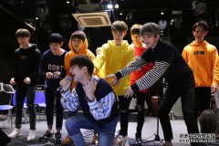 SWIN�ݳ����Ϻ�վ������ ÿ������10Сʱ